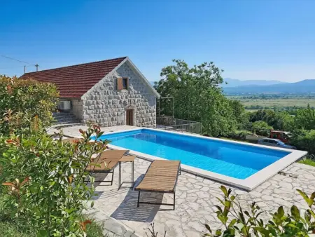 Maison Marija à Trilj avec piscine partagée : photo 21