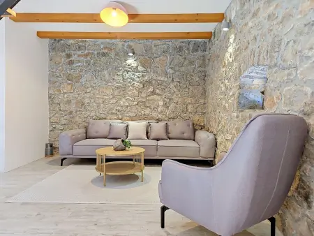 Maison Ana à Trilj : studio avec piscine partagée : photo 4