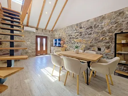 Maison Ana à Trilj : studio avec piscine partagée : photo 17