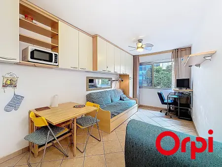 Studio 18 m² centre-ville Menton, plages à pied : photo 1