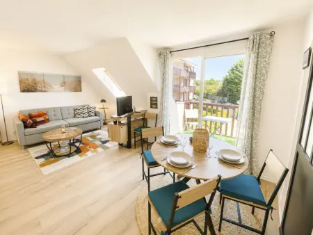 Apt 2 pièces rénové 2026, balcon sud-est, Deauville