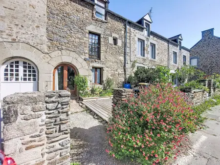 Location maison à Mesnil Roc'h, Le bourg tressé