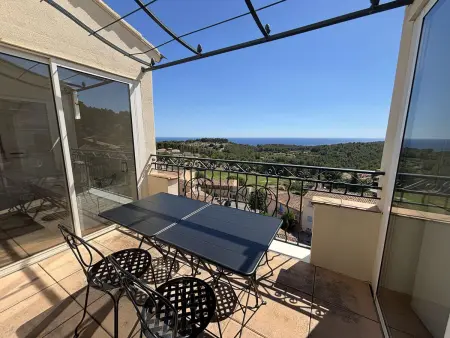 Location appartement à Saint Cyr sur Mer, Appartement vue mer - 6 pers.