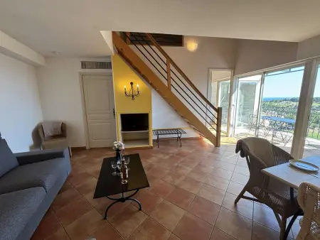 Appartement vue mer Saint-Cyr-sur-Mer - 6 pers. : photo 5