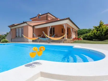 Villa Mirna à Medulin : maison 10 pers. piscine privée : photo 17