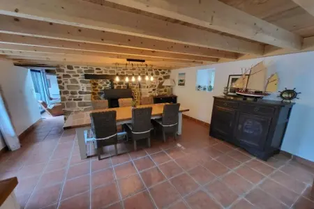 395693, Maison de vacances à Crozon avec terrasse - Photo 7