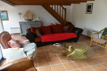 395693, Maison de vacances à Crozon avec terrasse - Photo 9