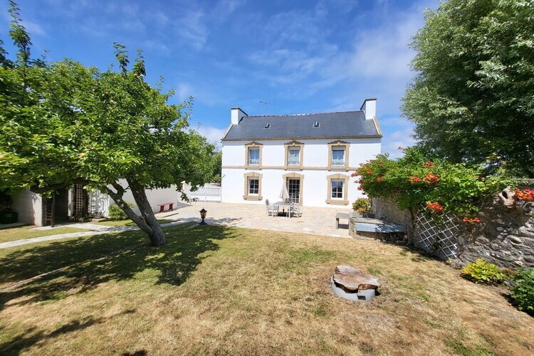 Maison bretonne traditionnelle à Primelin, 1 km de la plage - Photo 1