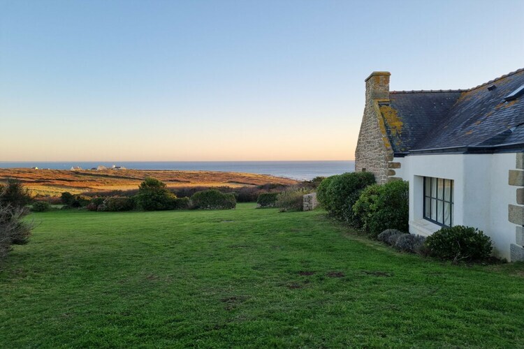 Maison Kernod à Esquibien : vue mer et jardin de 6000 m² - Photo 4