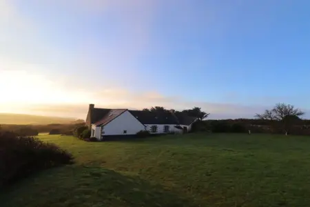 Location maison à Esquibien, 544 - Villa Kernod. Vue sur mer.
