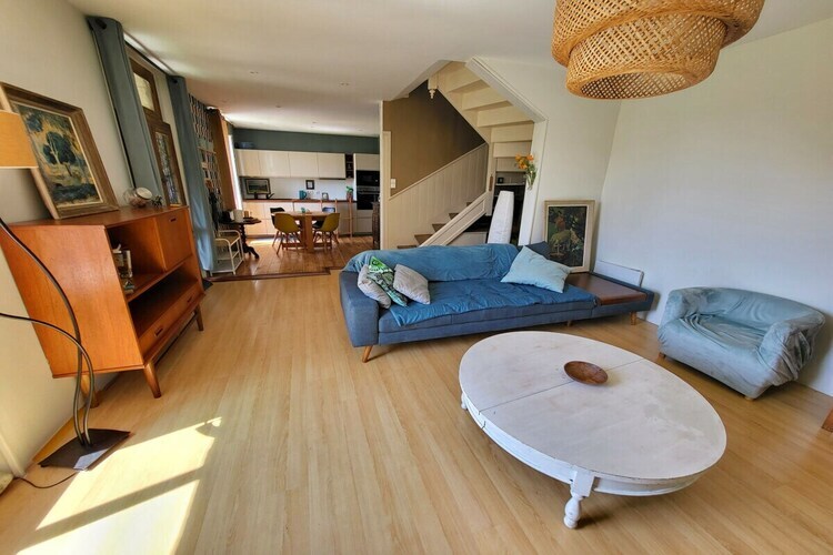 Maison ancienne rénovée avec jardin clos à Audierne - Photo 4