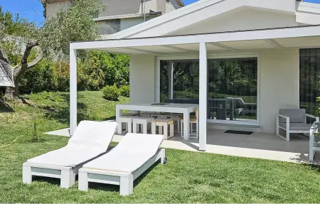 Location maison à Civitanova Marche, White house
