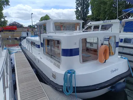 Pénichette vintage sur l'eau - 6 pers., Bateau 7 personnes à Cognac : photo 3