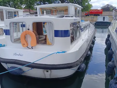Pénichette vintage sur l'eau - 6 pers., Bateau 7 personnes à Cognac : photo 10