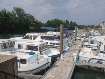 Pénichette vintage sur l'eau - 6 pers., Bateau 7 personnes à Cognac : photo 15