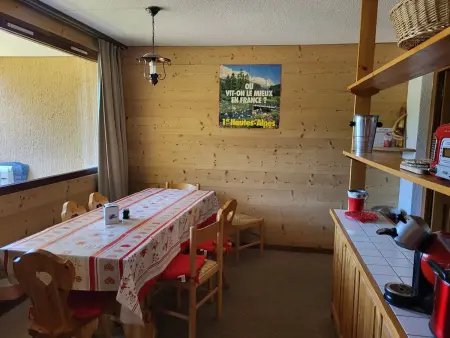 Appartement mansardé au pied des pistes à Montgenèvre, 8 pers. : photo 2
