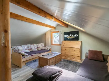 Appartement mansardé 53m² au cœur du Monêtier-les-Bains : photo 2