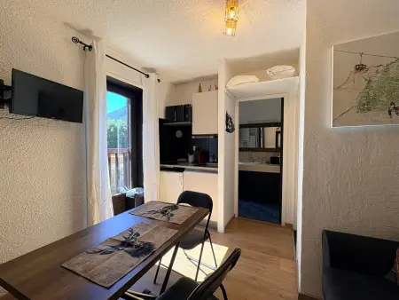 Studio 15m² au cœur du Monêtier, 10 min des pistes : photo 4