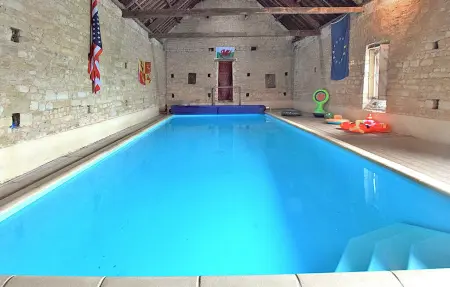 Ancienne ferme normande avec piscine intérieure : photo 10