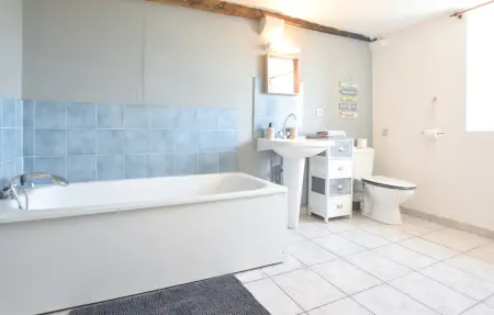 Ancienne ferme normande avec piscine intérieure : photo 16