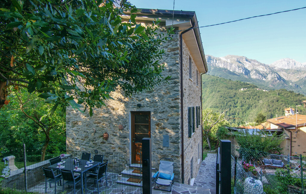 Maison en pierre Basati avec permis de pêche - Photo 1