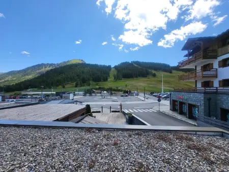 Appartement La Doire – Terrasse 18m² vue pistes : photo 13