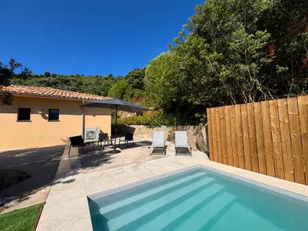 Maison vue mer, piscine et climatisation à Ajaccio - Photo 11