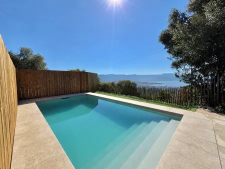 Maison vue mer, piscine et climatisation à Ajaccio - Photo 17