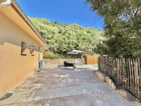 Maison vue mer, piscine et climatisation à Ajaccio - Photo 23