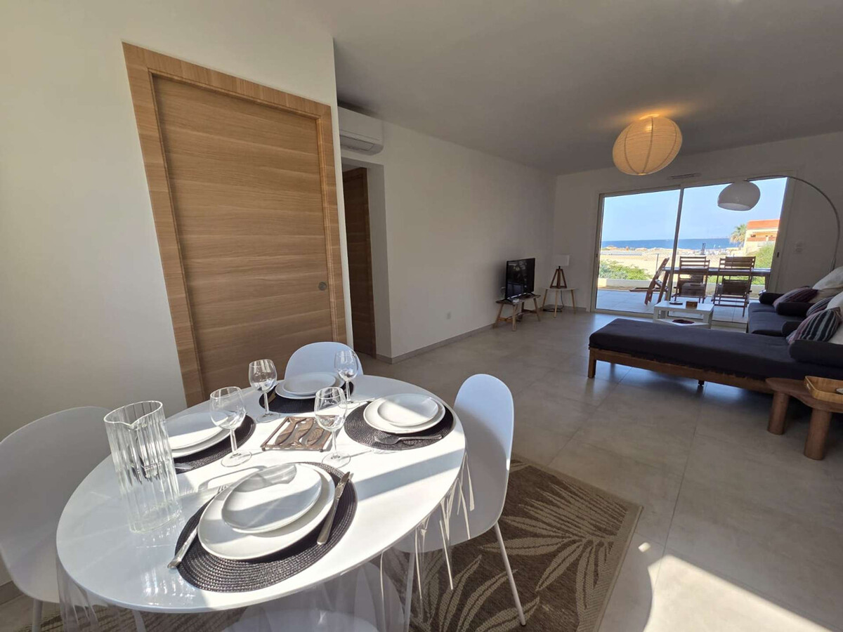 Appartement rez-de-chaussée vue mer à Lumio, 200 m plage - Photo 9