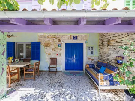 Maison Nina à Pula : piscine et terrasse couverte : photo 55