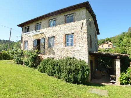 Bettina, ancienne moulin en pierre à Lucca : photo 4