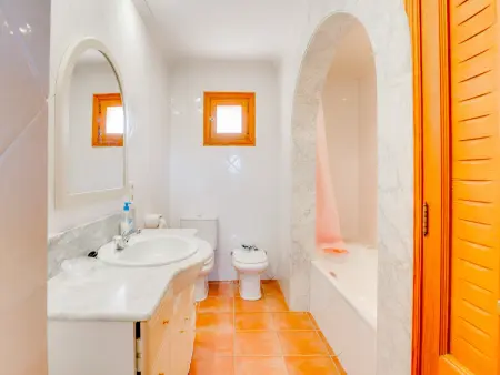 Villa Lorenzo, maison mallorquine typique avec piscine : photo 26