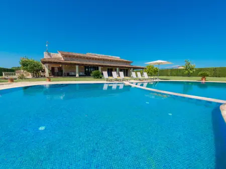 Location gite à Sa Pobla, Villa avec piscine et clim - 8 pers.