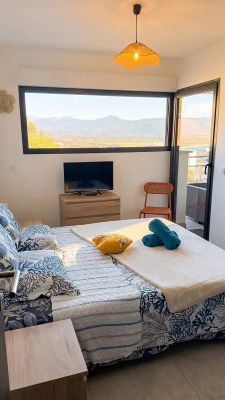 Appartement vue mer à Ajaccio, balcon et climatisation, 4 personnes : photo 4