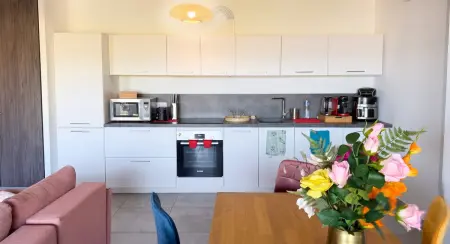 Appartement vue mer à Ajaccio, balcon et climatisation, 4 personnes : photo 5
