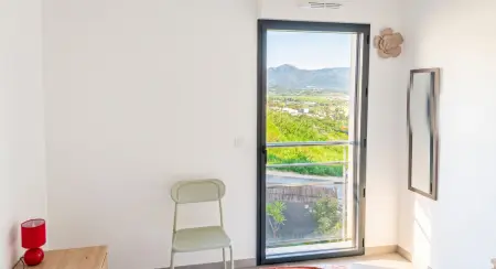 Appartement vue mer à Ajaccio, balcon et climatisation, 4 personnes : photo 8