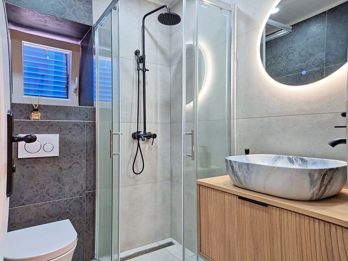 Blazov dvor – Maison moderne à 900 m de la mer - Photo 24