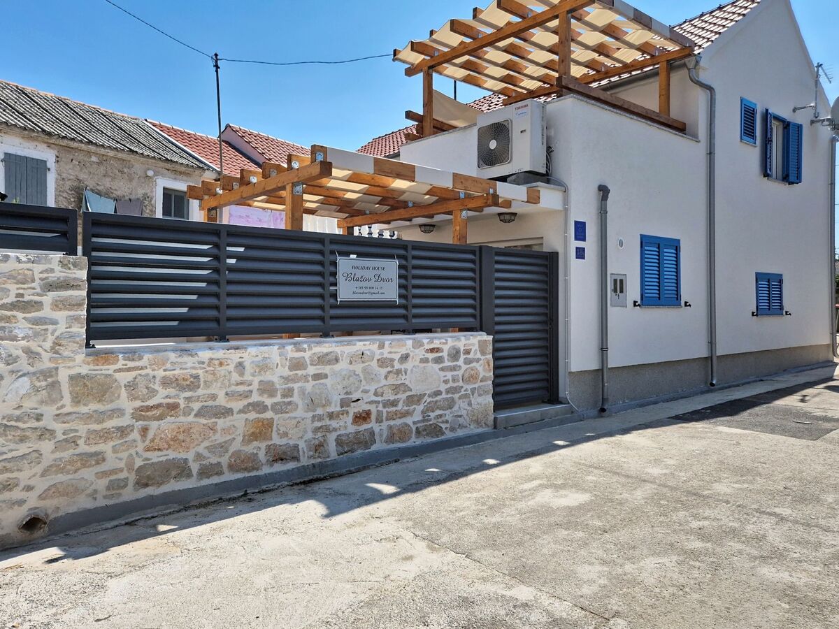 Blazov dvor – Maison moderne à 900 m de la mer - Photo 37