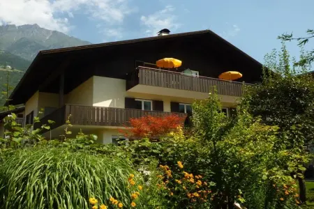 Maison Julia à Naturns : 2 chambres, balcon sud et accès spa : photo 1