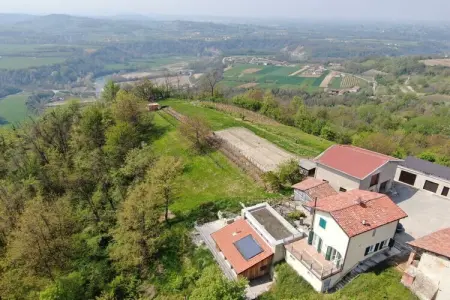 Maison Allegria à Ciglie : 2 chambres, terrasse panoramique : photo 1