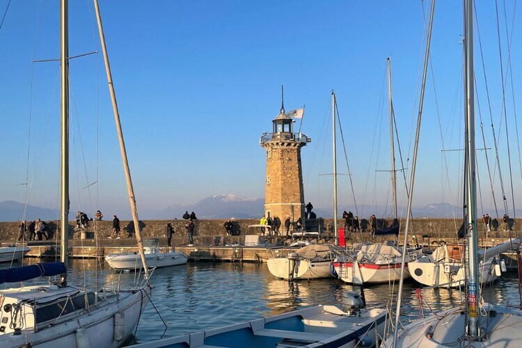 Penthouse Limone à Desenzano del Garda, piscine - Photo 10