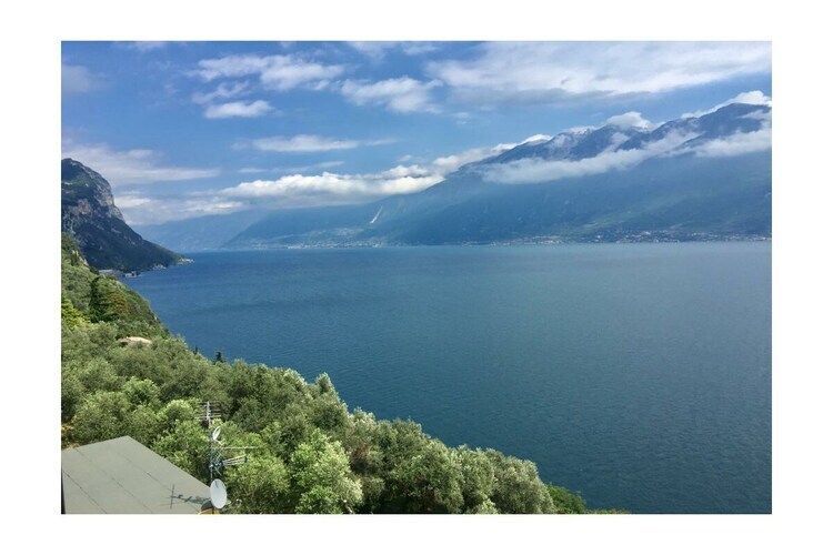 Maison de luxe les pieds dans le lac de Garde - Photo 32