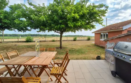 Maison pierre 8 personnes avec piscine à Civrac-en-Médoc : photo 8