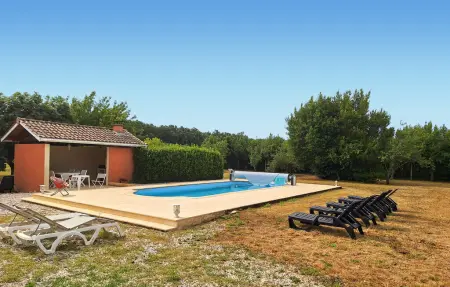 Maison pierre 8 personnes avec piscine à Civrac-en-Médoc : photo 10