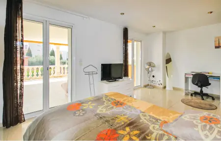 Maison 5 chambres piscine privée à Fréjus : photo 12