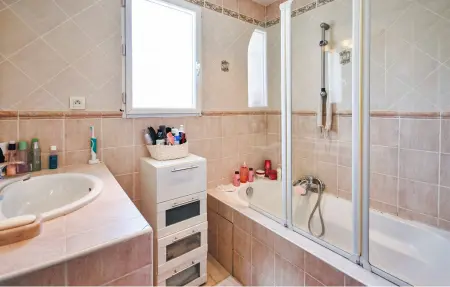 Maison 5 chambres piscine privée à Fréjus : photo 17