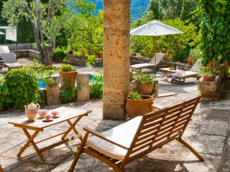 Villa Garrovera, piscine cascade et vue panoramique : photo 10