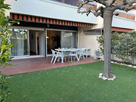 Appartement 1 chambre avec jardin privatif à Port Camargue : photo 1