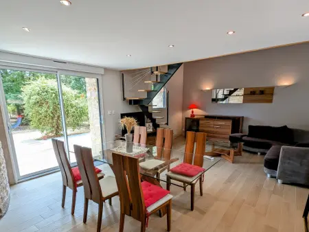 Gîte 6 pers. à Vanne : maison avec jardin clos et vélos : photo 2